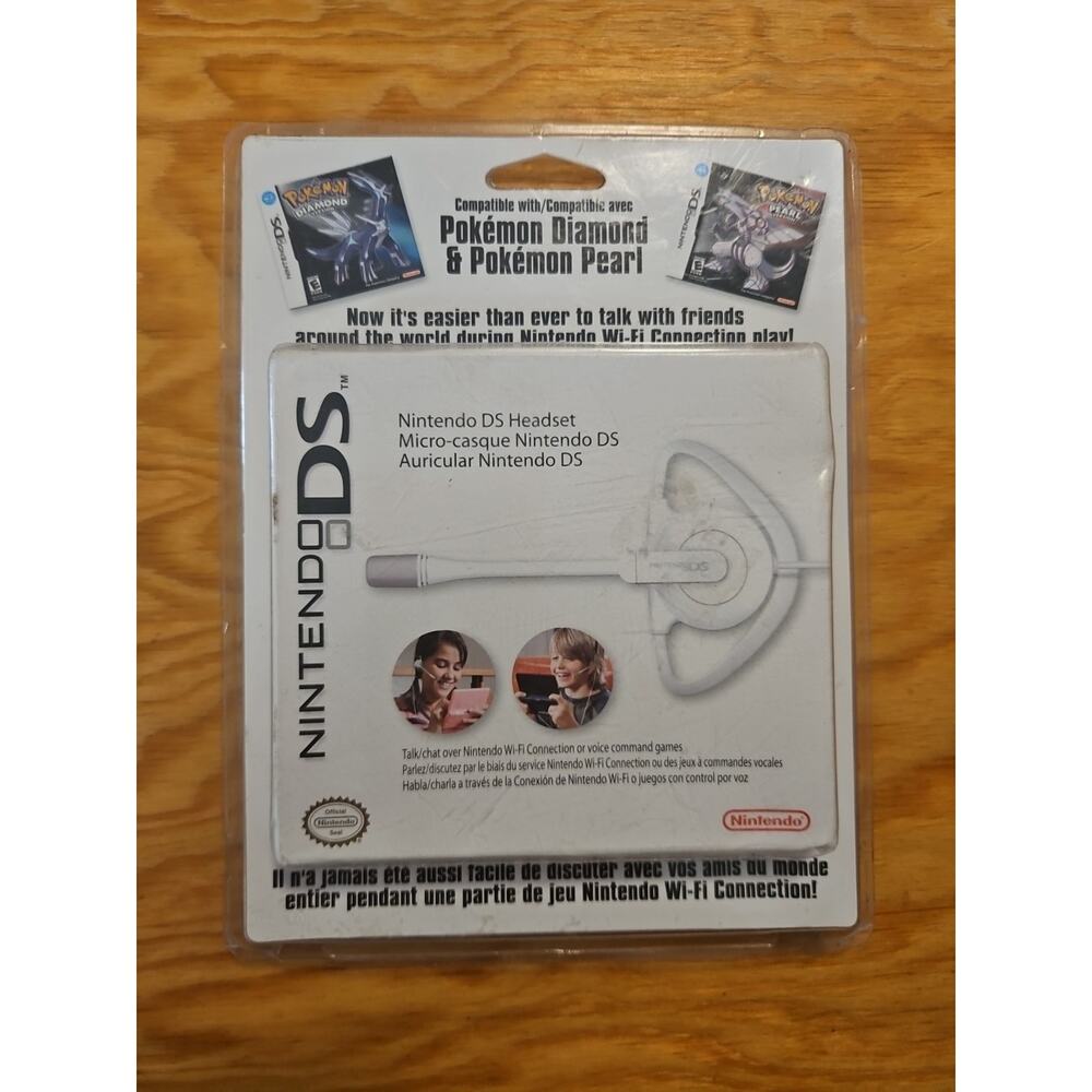 Nintendo DS Headset Microphone‎ Hook On Ear Voice Command NEW IN BOX